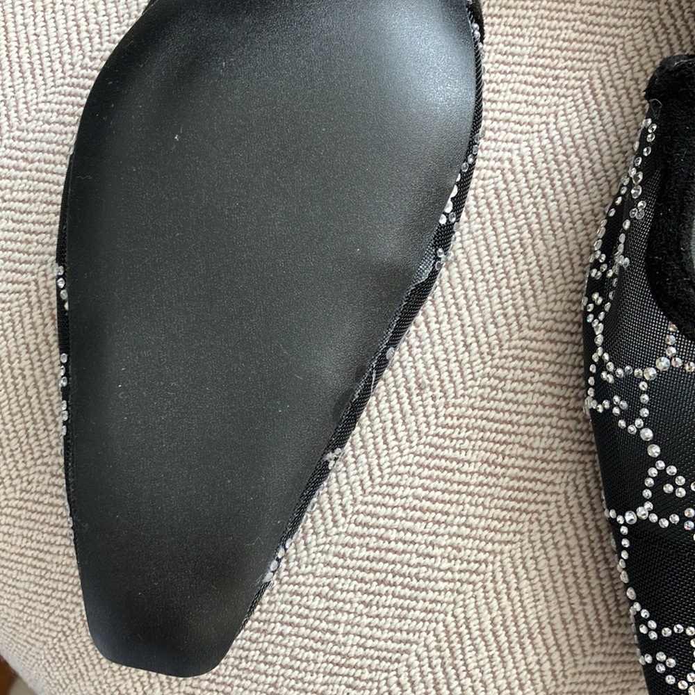 Brand new without box black slide on shoes - Picture 11 of 12
